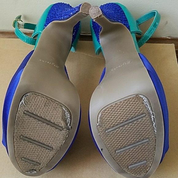 Zigi Soho Blue Color-blocked Rhinestone Heels - Picture 3 of 3
